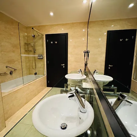 Hotel Rivo 4*